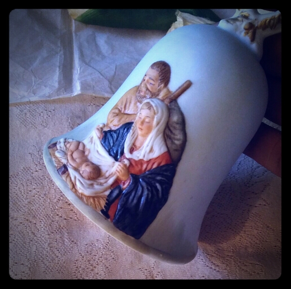 Vintage Roman RR Bisque Porcelain Christmas Bell - Picture 5 of 8